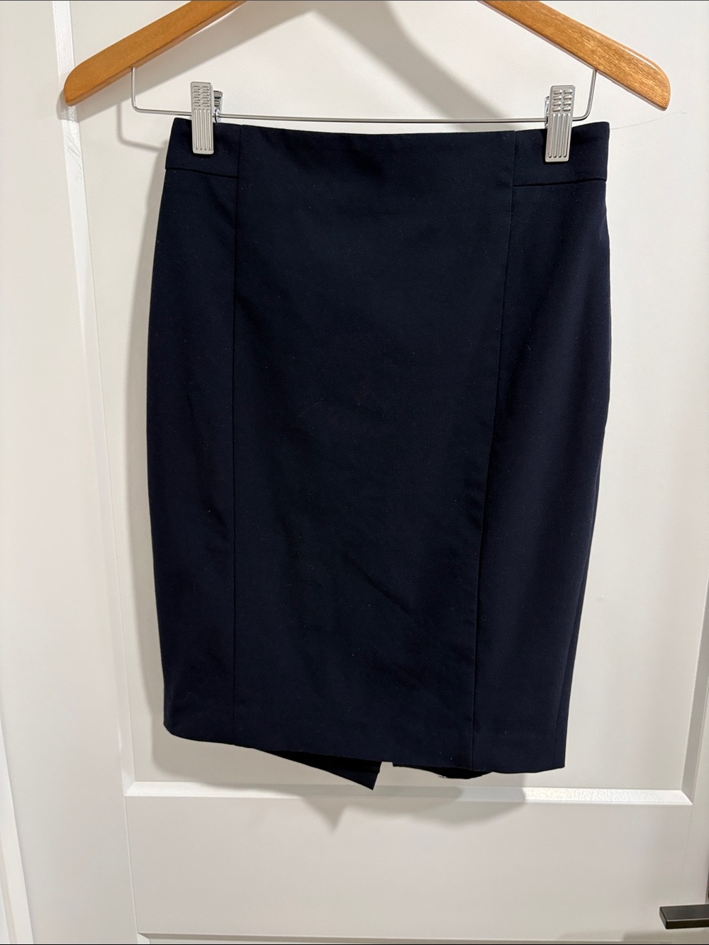 Ann Taylor Navy Pencil Skirt - Classic Tailored Silhouette